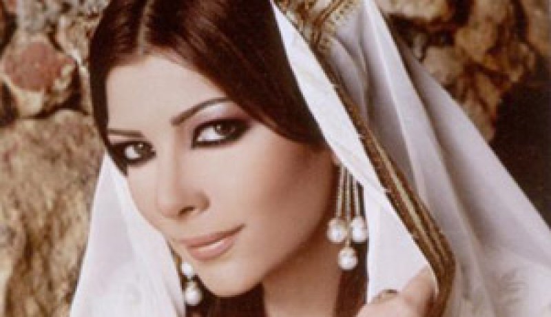 فيما استنكرت بعض الأسماء الجزائرية إقصاءها : أصالة وفضل شاكر في تيمڤاد 2008