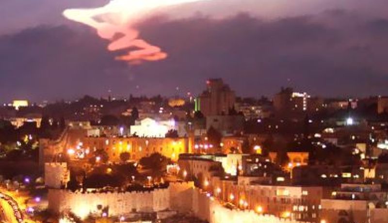 ظهور جسم غامض مضيء يثير الهلع في صفوف الإسرائيليين