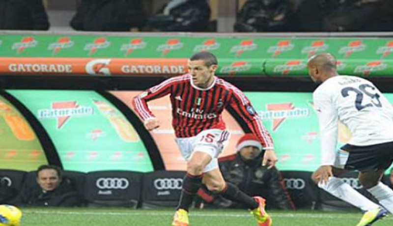 جمال مصباح سعيد بأدائه في أول مباراته مع ميلانو