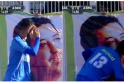 لاعب “لازمو” يكرم المرحوم”حسني” إحتفالا بهدفه