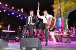 عاصي الحلاني يفاجئ جمهوره ويمتعه بأغنية “عبد القادر يا بوعلام”