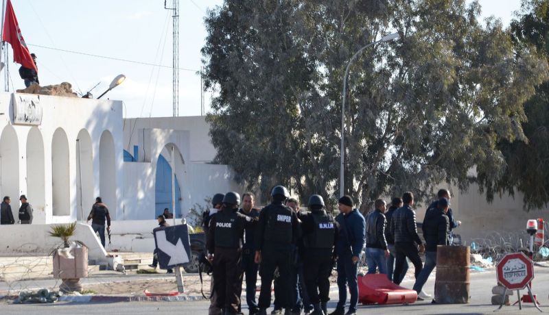 16 قتيلا في هجمات إرهابية جديدة على تونس