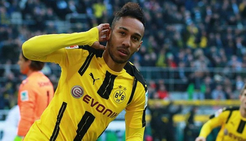 أوباميانغ يتمرد على بوروسيا دورتموند