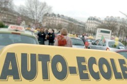 اللّجنة الوطنية لفيدرالية مدارس السياقة تقاطع الإضراب