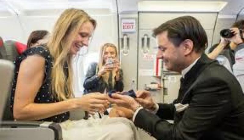 خطبة شابين على حافة الموت