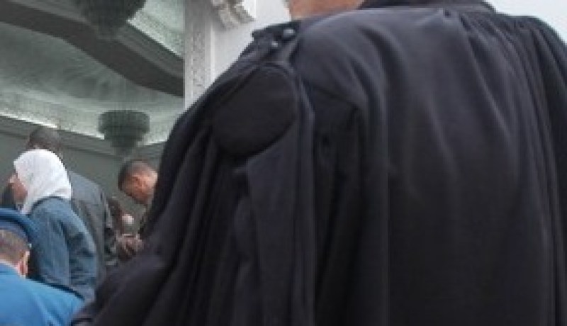 موال أذكى من محام