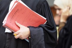 محامون في قفص الاتهام