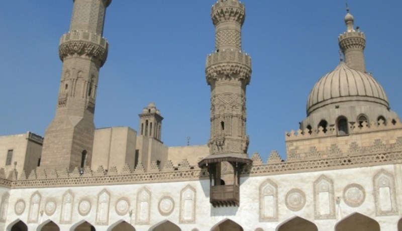 جامع الأزهر الشريف يعزي الجزائر في حادث تحطم الطائرة العسكرية