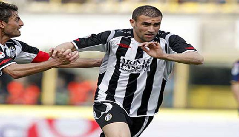 غزال يساهم في فوز ليفانتي على بيتيس إشبيلية