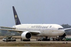 إخلاء طائرة سعودية في مطار مدريد بعد بلاغ بوجود قنبلة على متنها