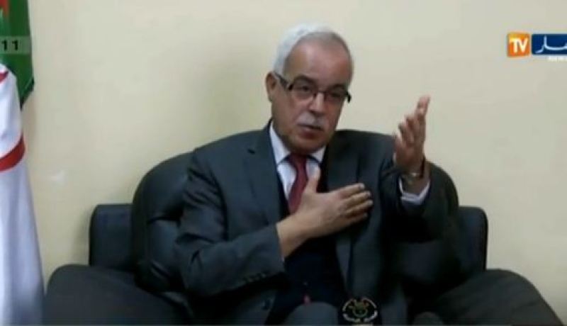 سلال يأمر الوزراء بفتح حسابات على مواقع التواصل الإجتماعي