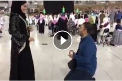 فيديو شاب يخطب فتاة أمام الكعبة يشعل مواقع التواصل الإجتماعي