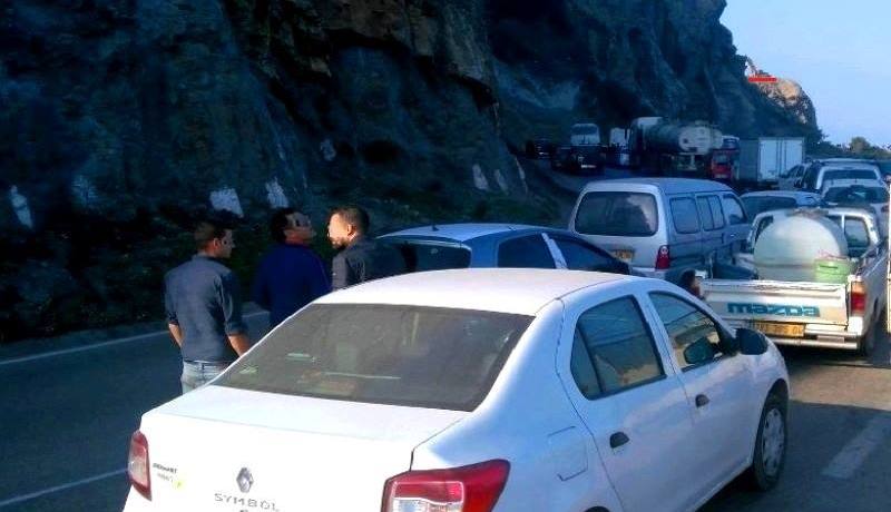 غلق الطريق الرابط بين جيجل وبجاية لمدة 40 دقيقة من كل ساعة
