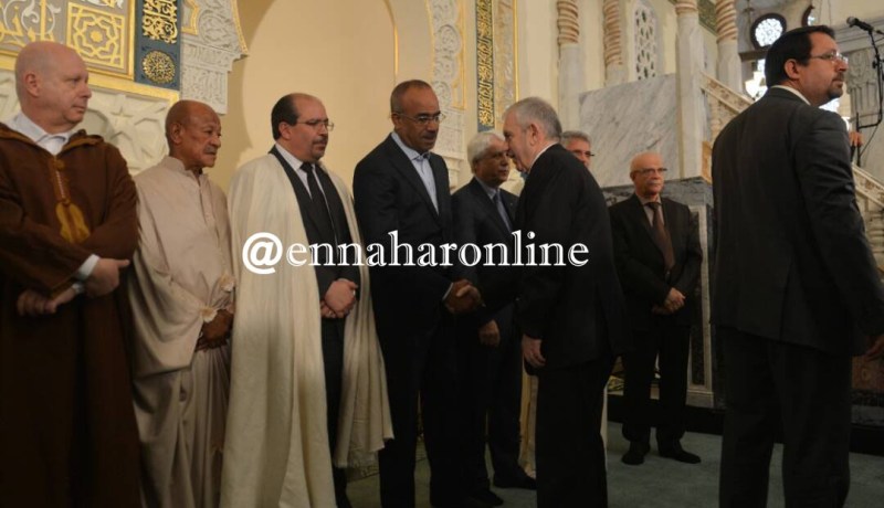 الطاقم الحكومي يتلقى العزاء من السفراء والسلك الدبلوماسي