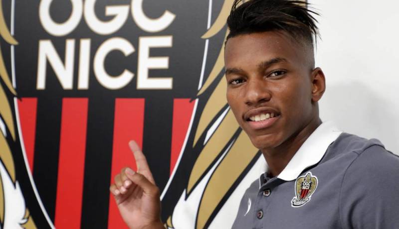 بوداوي يكشف وجه الإختلاف بين الكرة الفرنسية والجزائرية