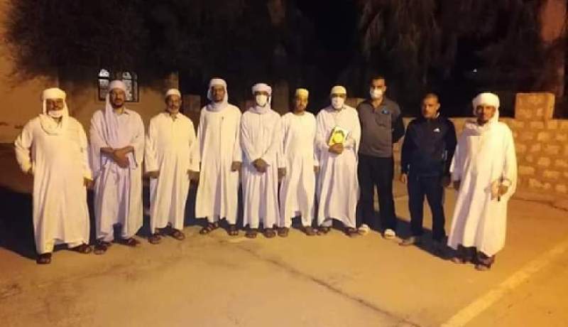 الأئمة يقومون بزيارة للجيش الأبيض ويهدونهم مصاحف بمستشفى العقيد شعباني في المنيعة