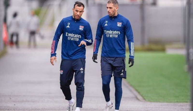 وضعية بن العمري وسليماني تُراوح مكانها