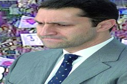 علاء مبارك يؤسس لبوادر فتنة جديدة ويصرّ على خلط السياسة بالرياضة