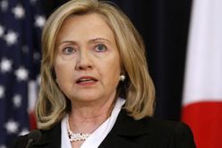 كلينتون توجه تحذيرا شديدا لنظام الاسد بشأن الاسلحة الكيميائية