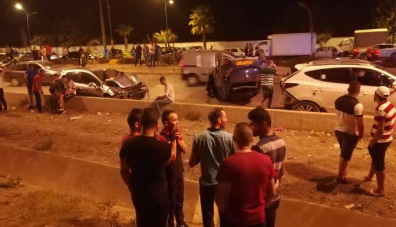 بالصور.. تصادم 9 سيارات كادت تحول عرس إلى كارثة في البليدة
