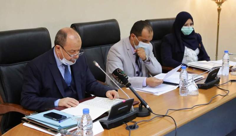 زغماتي يعرض مشروعي قانون العقوبات والوقاية من التمييز وخطاب الكراهية ومكافحتهما على لجنة الشؤون القانونية بمجلس الأمة