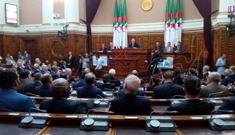 بن صالح.. أطراف داخلية وخارجية تريد تسويد الوضع في الجزائر