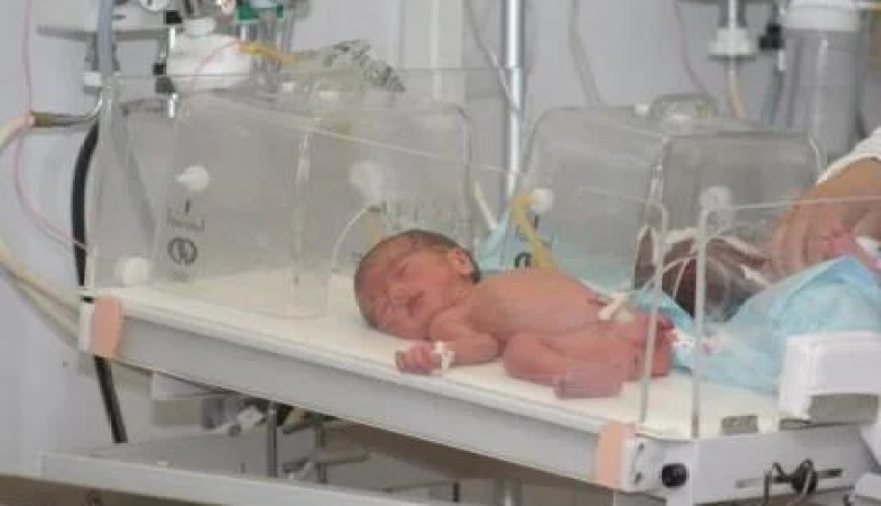 أم لأربعة بنات تخنق مولودتها الجديدة خوفا من زوجها في الطارف!