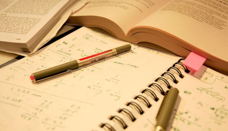 فتح مواقع الديوان الوطني للتعليم والتكوين عن بعد لتلاميذ “الباك”