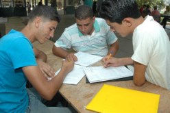 مع اقتراب موعد امتحانات نهاية السنة تتوسع دائرة الإقبال عليها كقيمة مضافة : الدروس الخصوصية ،”زووم” المواضيع الرئيسية، حوليات الأسئلة.. واتهامات متبادلة