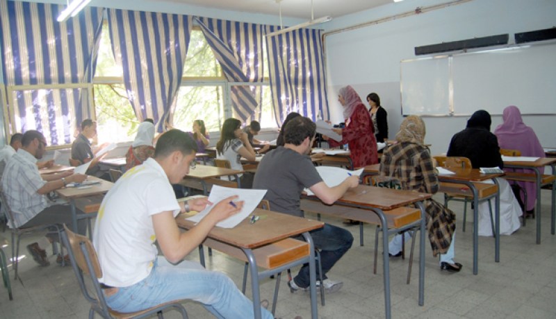 تجنيـد 10 ملاحظيـن بمــراكز الإمتحـان خلال بكالــوريــا 2011