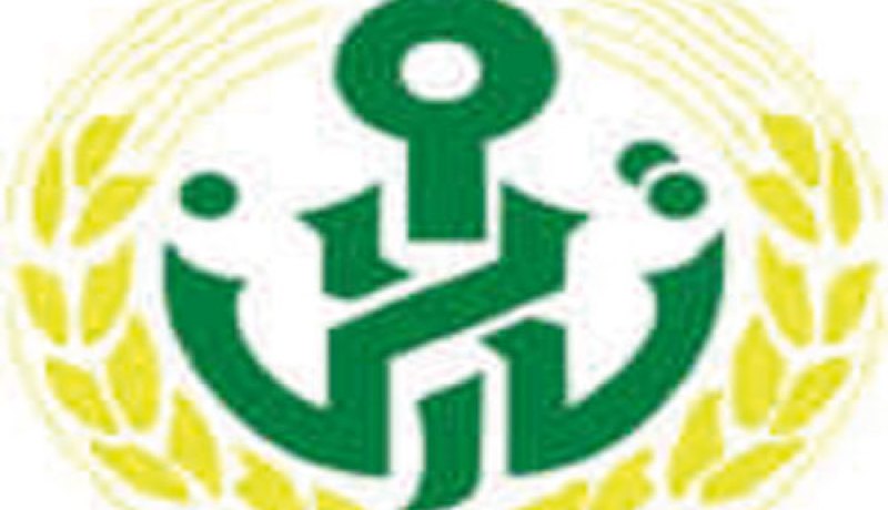 شيخٌ‮ ‬في‮ ‬الستينات‮ ‬ينتحل صفات ضابط في‮ ‬الجيش،‮ ‬إطار في‮ ‬بنك وطبيب مختص ‬