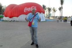 راية الجزائر إلى جانب راية جنوب إفريقيــا تعزيـــزات أمنـــيــة مشددة الشرطة في كــل مكــــان ومحاربـو الجزائر على كل لسان