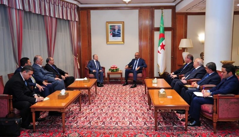 بدوي يتباحث تعزيز العلاقات الثنائية مع الجانب العراقي