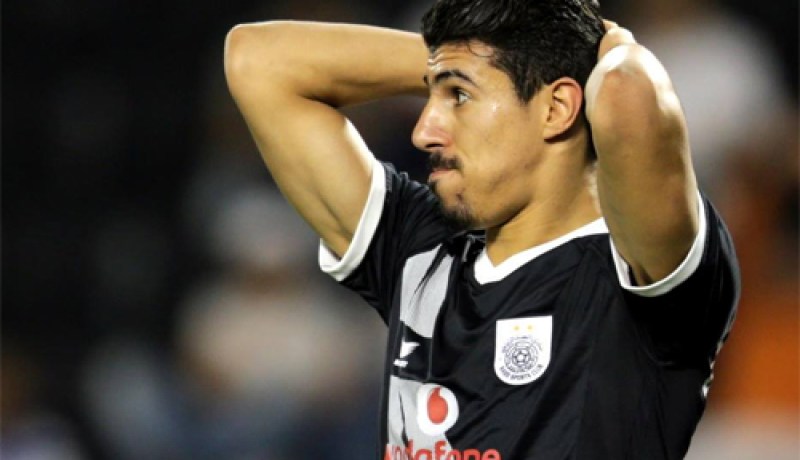 الأهلي المصري يفند عرضه 3 ملايين أورو للجزائري بونجاح