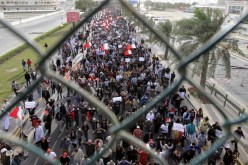 شباب بحرينيون يدعون للتظاهر بالرغم من الحظر