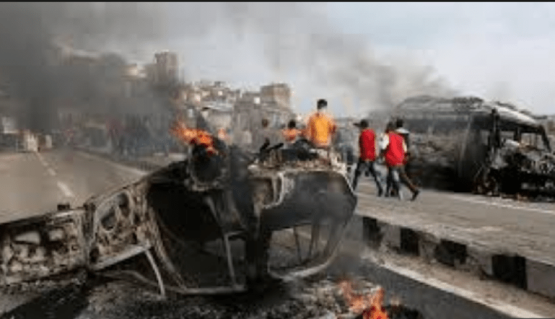 5 قتلى و13 جريح في انفجار بقرب مسجد في باكستان