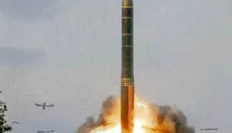 اللواء سيرغي كاراكاييف: الصواريخ الباليستية الروسية الجديدة قادرة على تجاوز أية دروع صاروخية