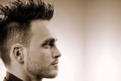 الذّكور الزبون الأول لـ«الكيراتين» وكريمات تفتيح البشرة في الجزائر