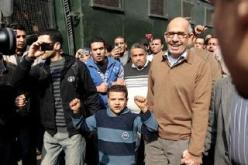 خمس جماعات مصرية معارضة تفوض البرادعي للتفاوض مع السلطة