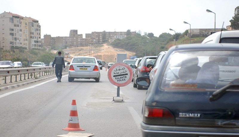 فرقة خاصة لاصطياد السائقين المتهورين على الطرق السريعة