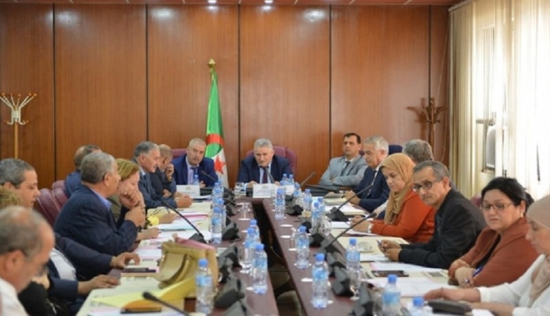 اللجنة القانونية للبرلمان تُصادق غدا عن رفع الحصانة عن مجموعة نواب