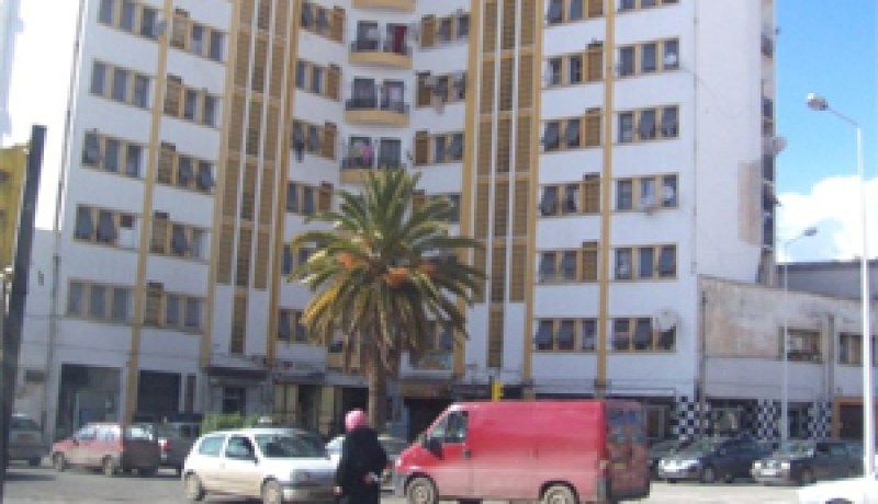 دعوى قضائية ضد محام يشغل فضاء عموميا بمعسكر: سماسرة العقار يحاصرون بناية المسرح البلدي
