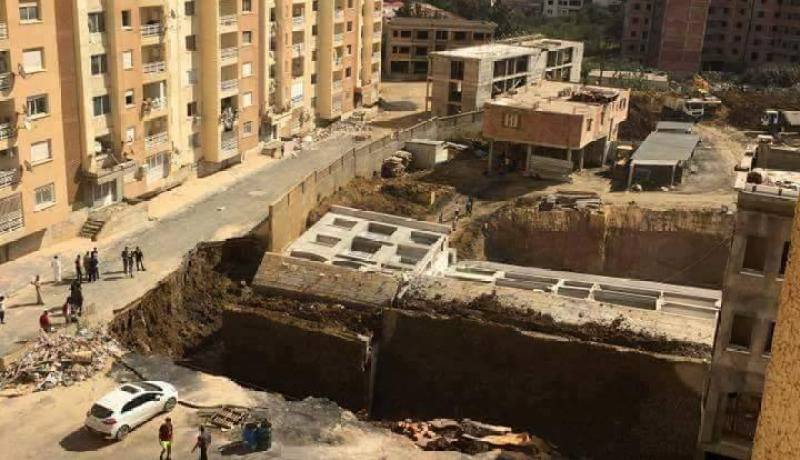 تبون يسحب الإعتماد من مقاول قام ببناء العمارة التي سقطت بالعاشور