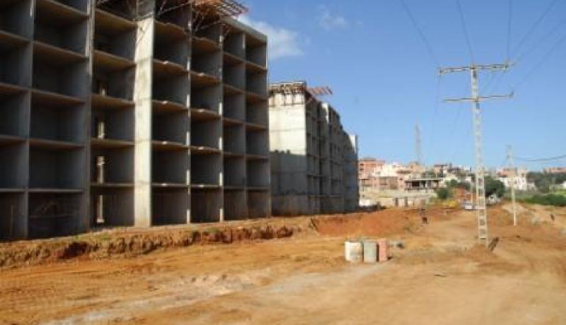 المقاولون يطالبون الحكومة بمنحهم 15 بالمائة في المشاريع التي تمنح للأجانب