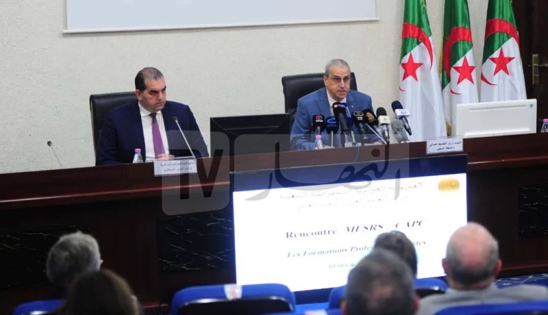 بن زيان: ندعو أرباب العمل للاستثمار في مجال البحث العلمي