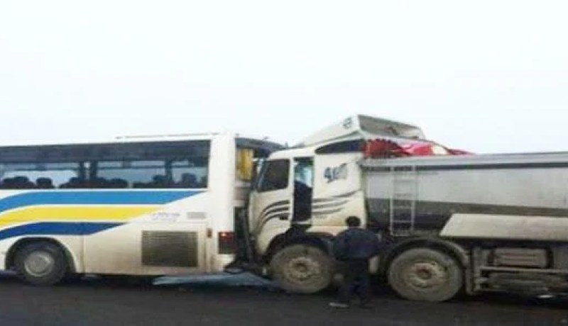 3 قتلى و7 جرحى اثر اصطدام حافلة بمركبة في بسكرة