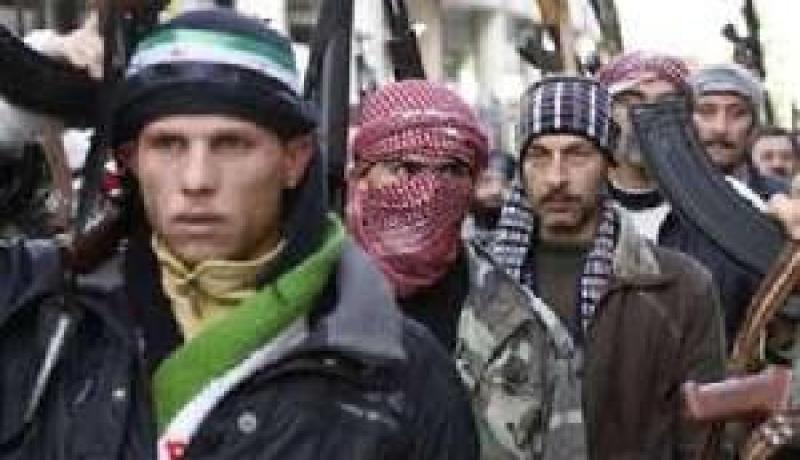 أوروبا تدرس إمداد الثوار السوريين بالأسلحة