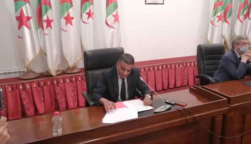 تنصيب الدكتور حسين بودة مندوب محلي لوسيط الجمهورية بسيدي بلعباس