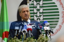 سلال: بوتفليقة ليس بحاجة للكرسي ولن يترك الجزائر في نصف الطريق