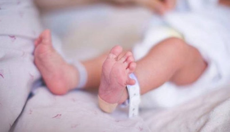 جريمة بشعة.. اغتصاب رضيع بعد أسبوعين فقط من ولادته !!